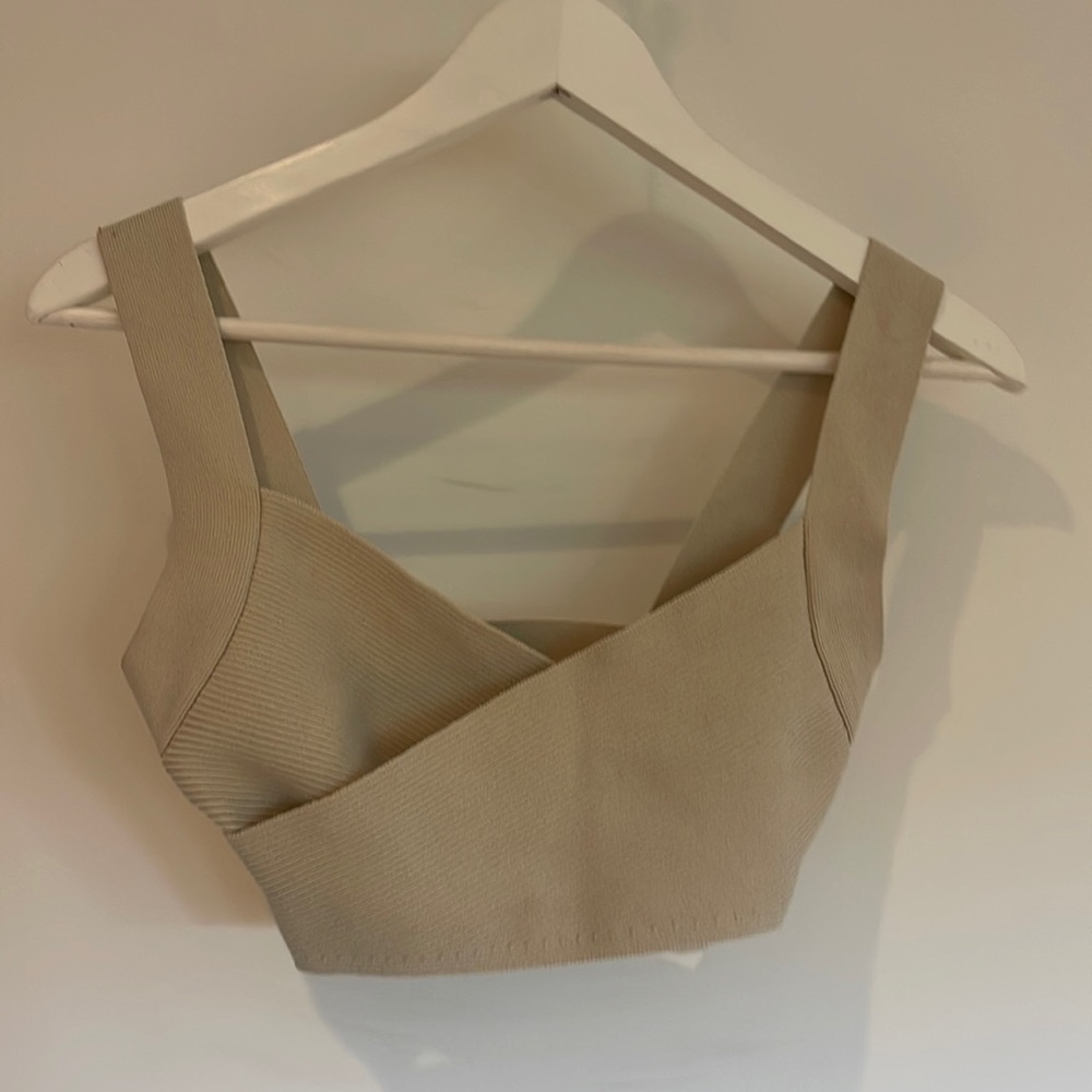 Babaton cropped top wrap beige aritzia